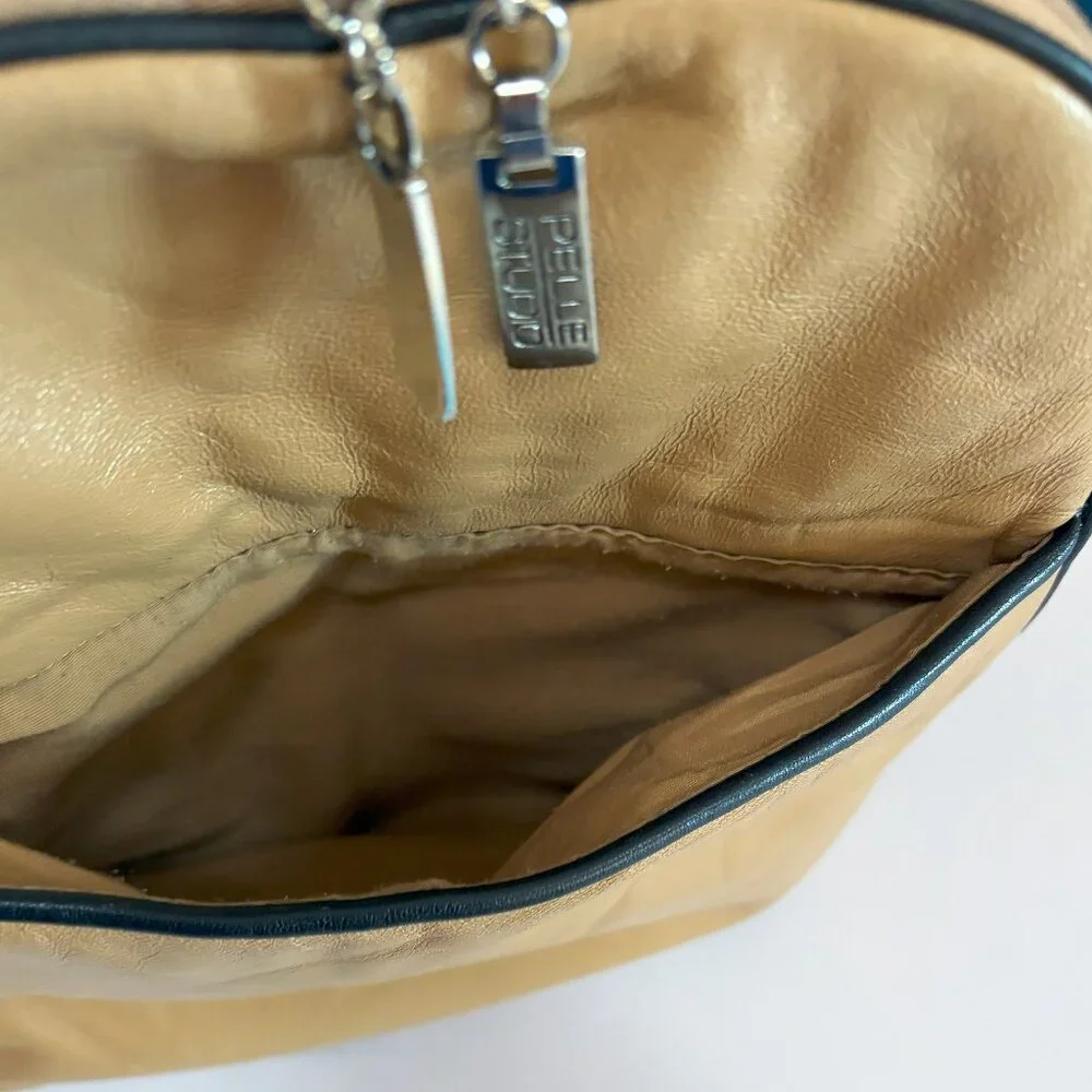 Pelle Studio Wolsons 1995 Vintage Soft Leather Backpack  Zipper Straps Beige